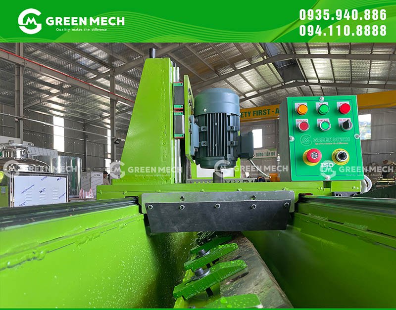 Các bộ phận gắn kết với nhau chắc chắn, máy ổn định và mài nhanh chóng